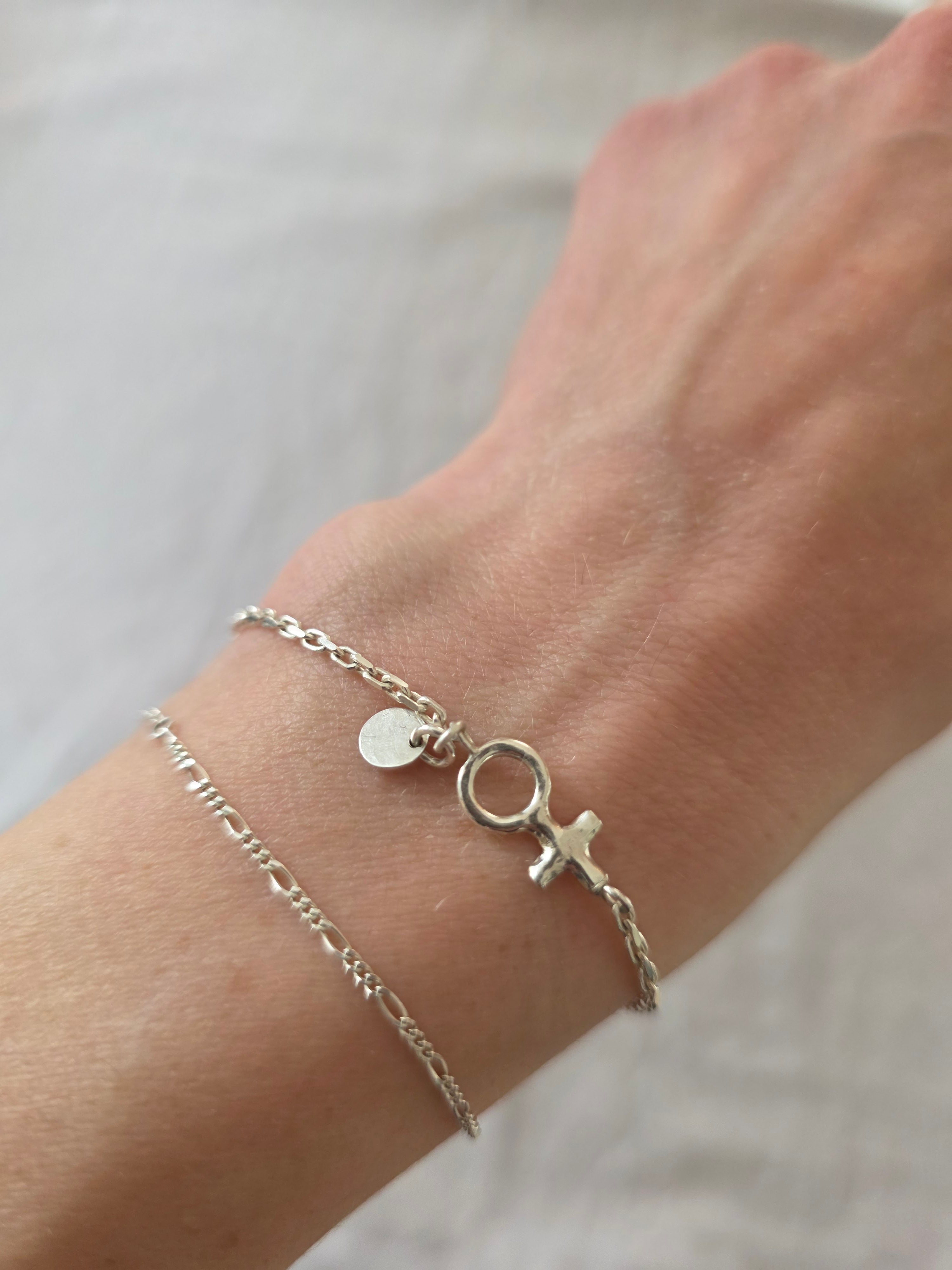 Kvinnokraft armband