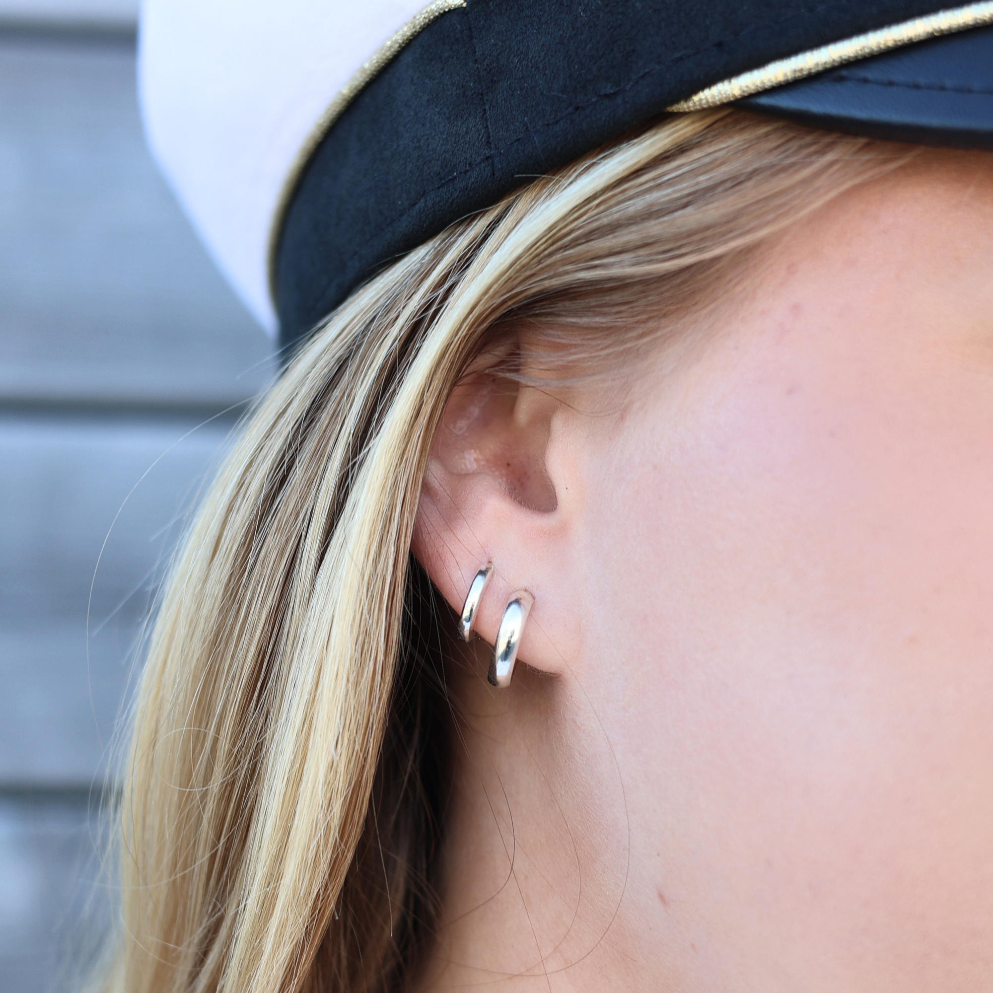 Hoops liten 1 cm - Silverörhängen