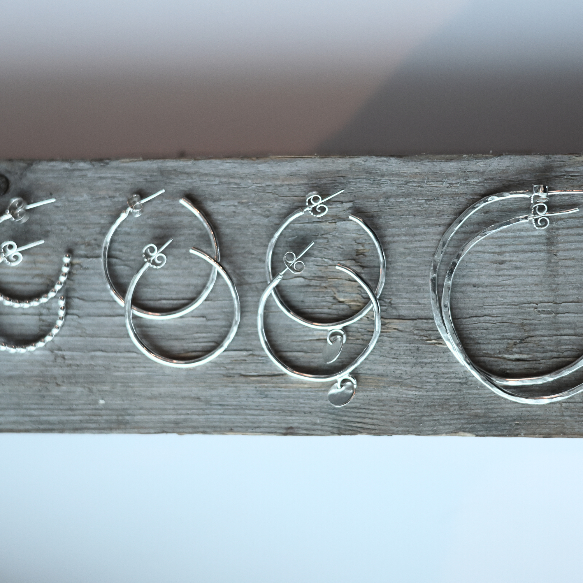 Hamrade ringar med hänge, 3 cm