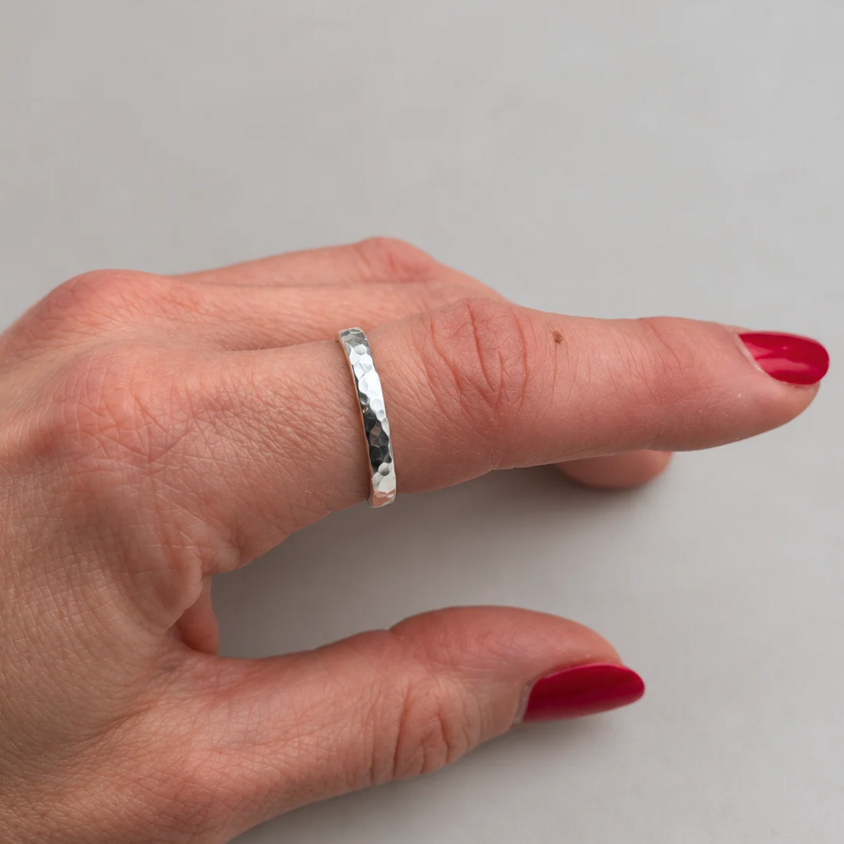 Handhamrad ring 3 mm - Silverring